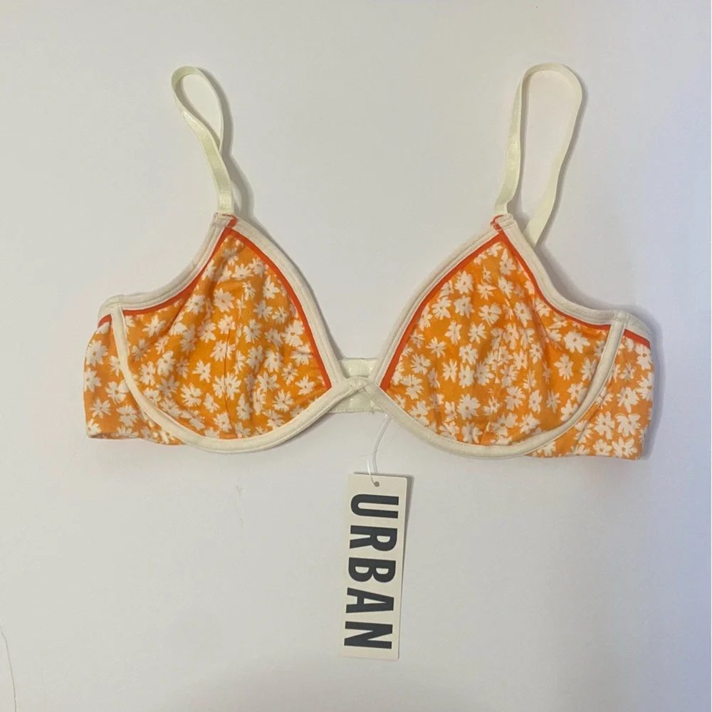 Urban Outfitters Daisy‎ Floral Bralette, 36B- NWT